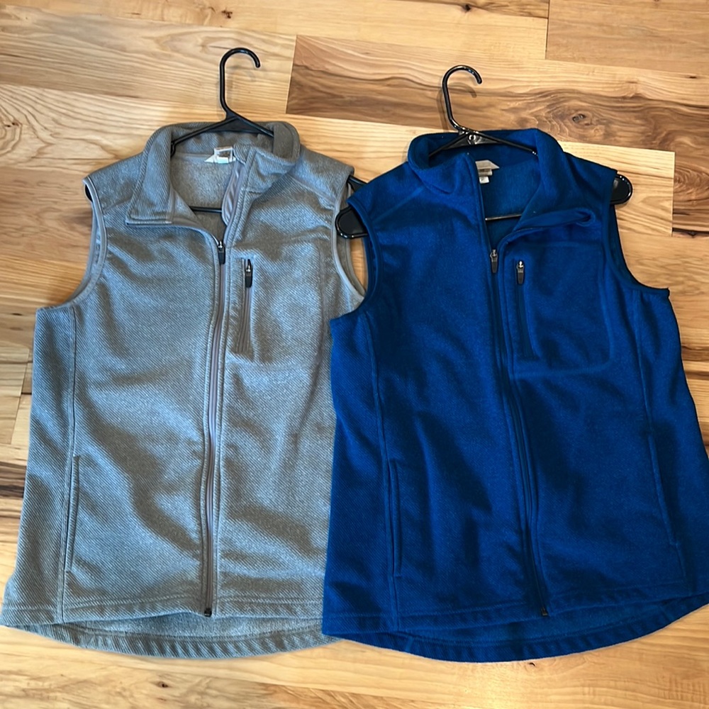 Set of Duluth Trading Co Vests, medium, blue, gray. Excellent condition.